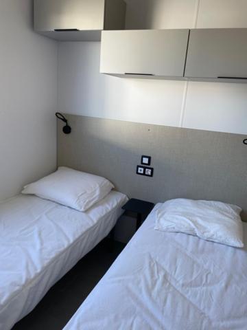 Camping Oasis Middelkerke Romy 1, 2, 3, 4 Ostend Exterior photo